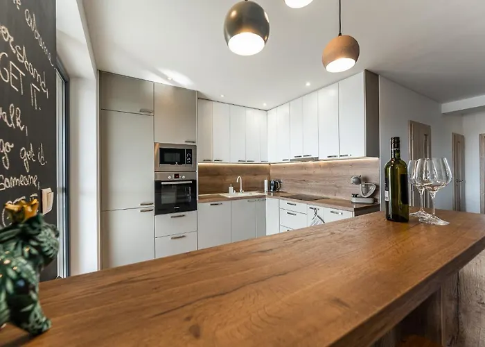 New Spacious With View *